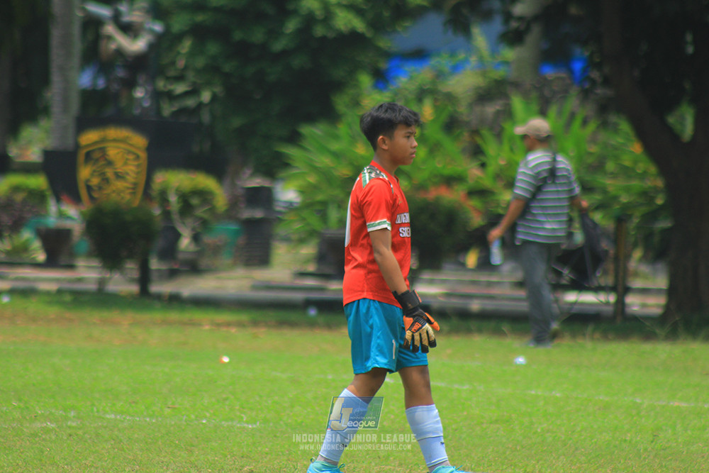 ijl u12 121025 wiradhika soccer vs pulomas fc