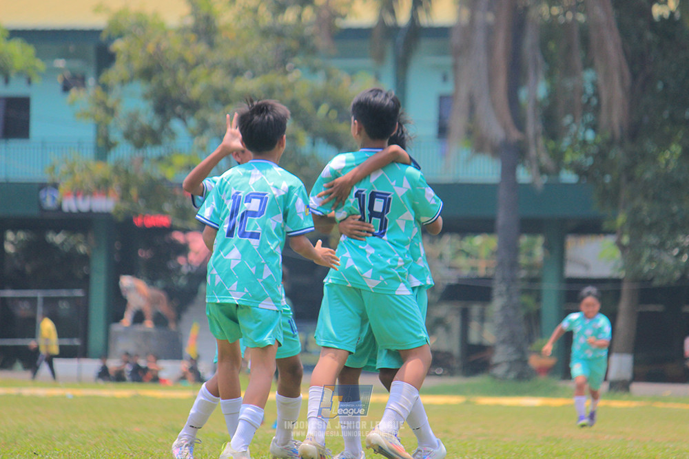 ijl u12 121025 wiradhika soccer vs pulomas fc