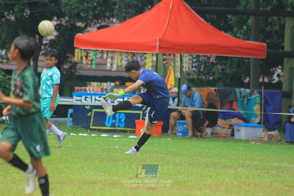 ijl u12 121025 wiradhika soccer vs pulomas fc