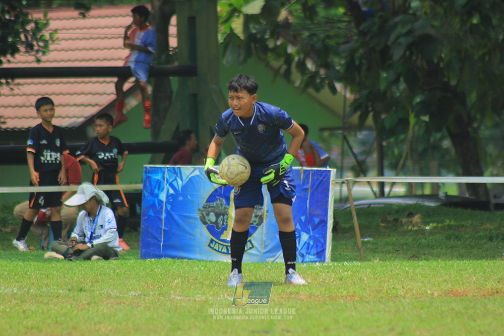 ijl u12 121025 wiradhika soccer vs pulomas fc