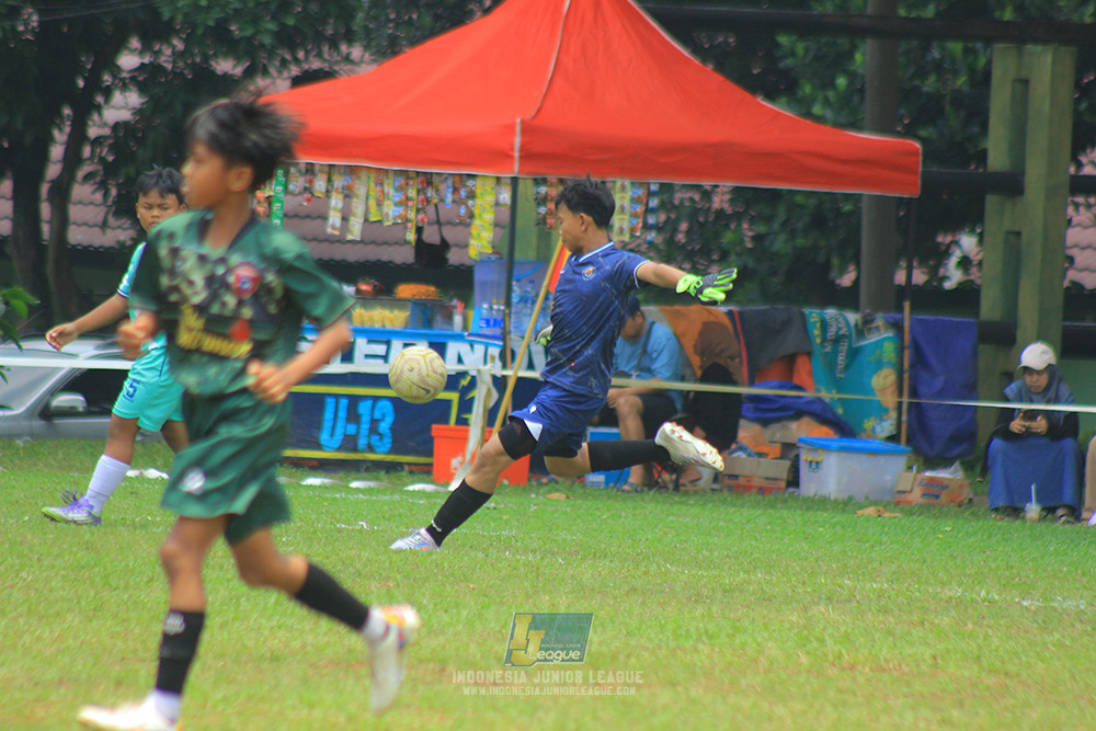 ijl u12 121025 wiradhika soccer vs pulomas fc