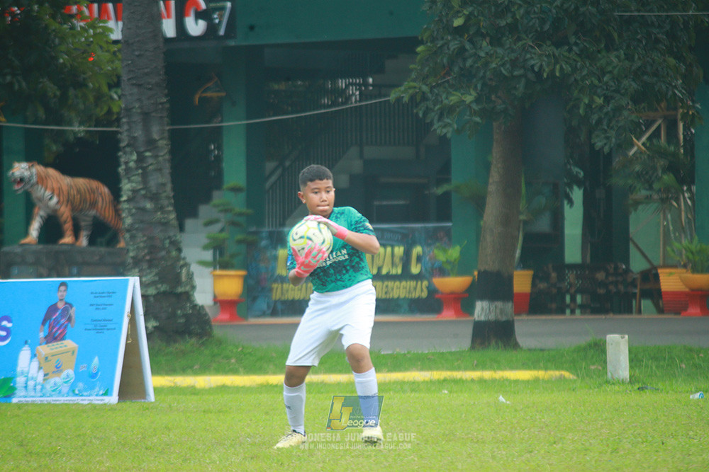 ijl u12 130725 isa marzuki badriawan vs brazillian soccer depok