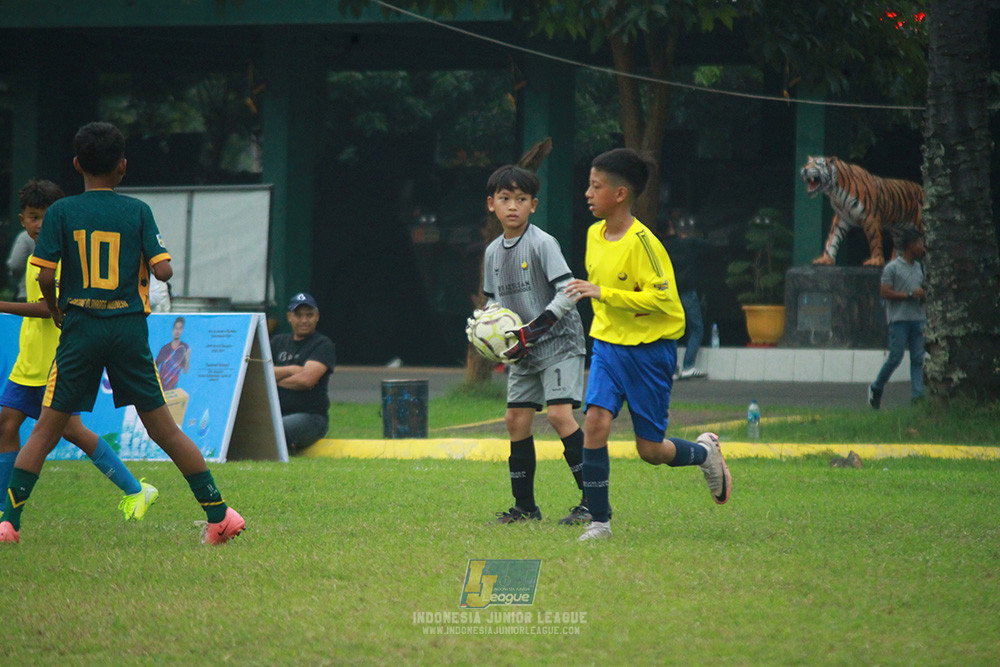 ijl u12 130725 newland fa vs brazillian soccer serpong