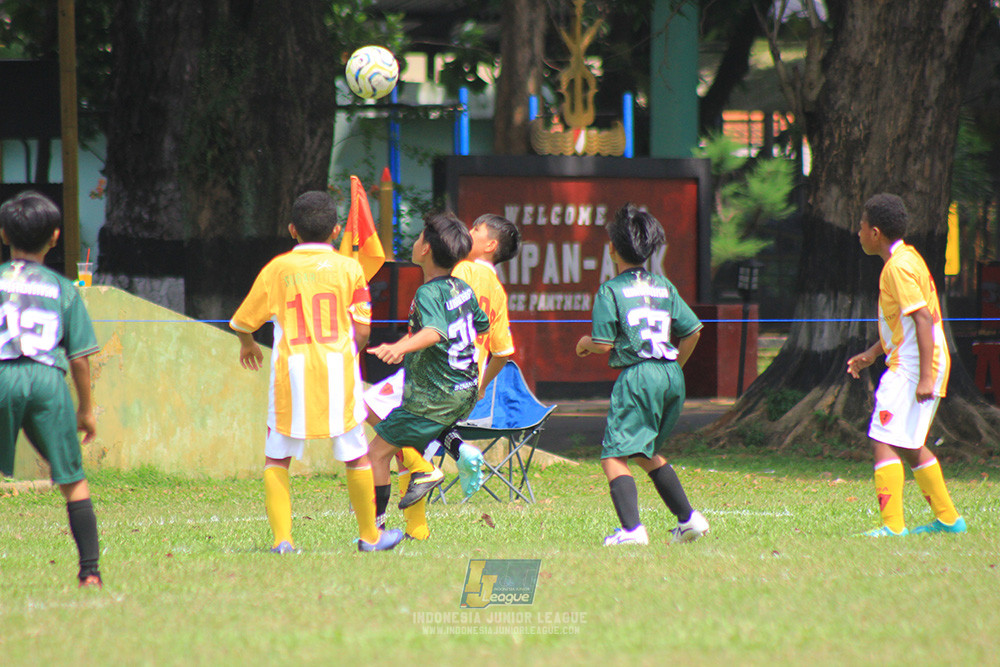 ijl u12 130725 plus football academy vs wiradhika soccer