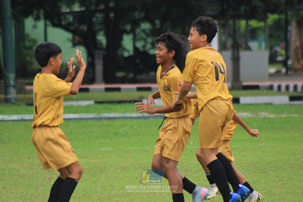 ijl u12 130725 putra ciledug vs shin taeyong academy