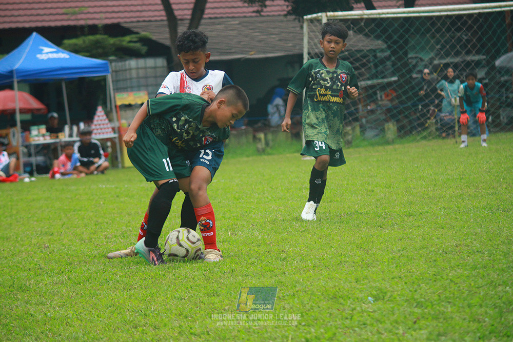 ijl u12 130725 wiradhika soccer vs binna banua fc blue