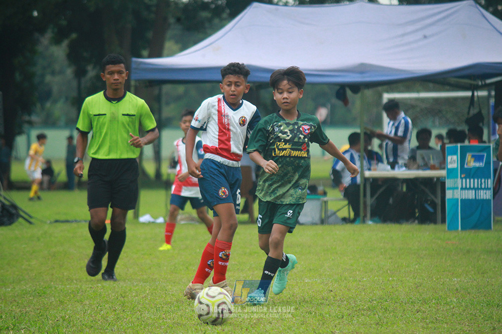 ijl u12 130725 wiradhika soccer vs binna banua fc blue