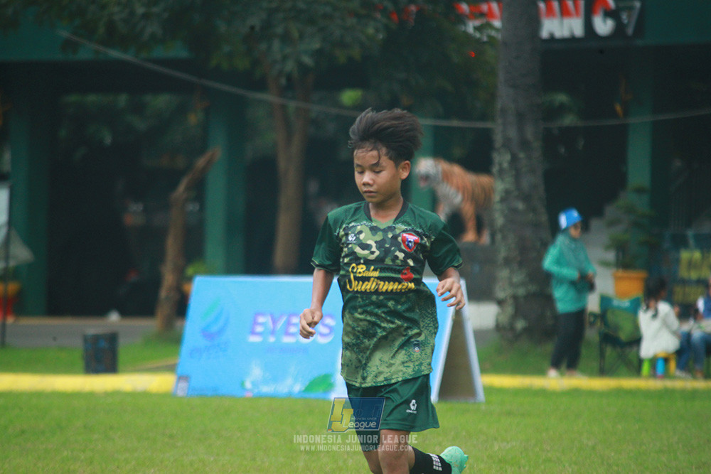 ijl u12 130725 wiradhika soccer vs binna banua fc blue