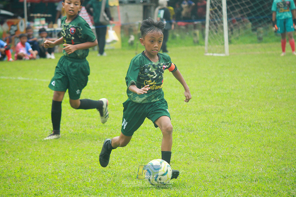 ijl u12 130725 wiradhika soccer vs binna banua fc blue