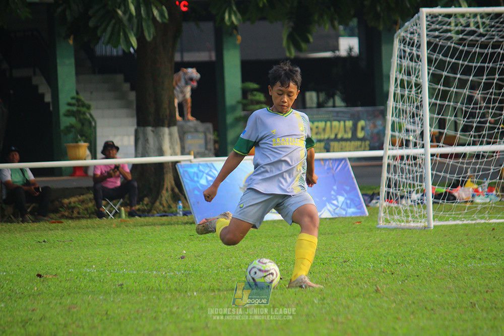 ijl u12 140925 brazillian soccer lfa vs jips soccer
