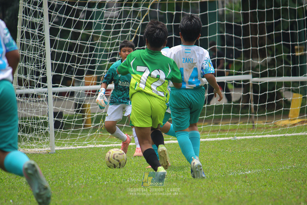 ijl u12 140925 brazllian scocer school depok vs toyo haryono
