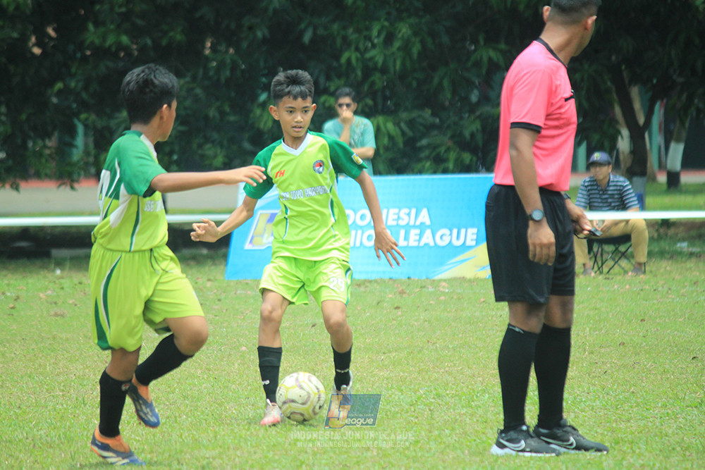 ijl u12 140925 brazllian scocer school depok vs toyo haryono