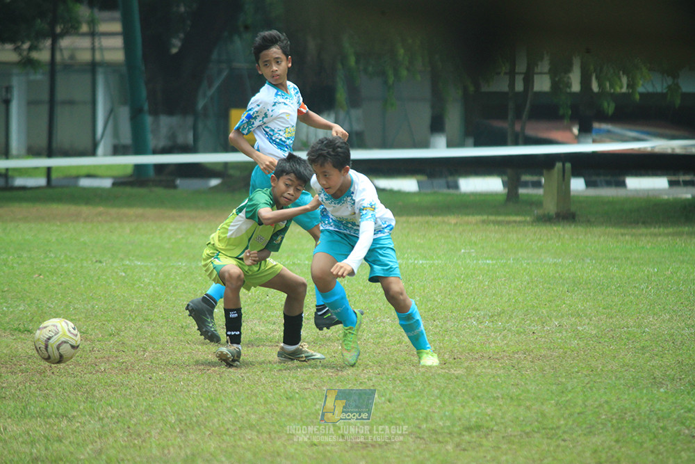 ijl u12 140925 brazllian scocer school depok vs toyo haryono