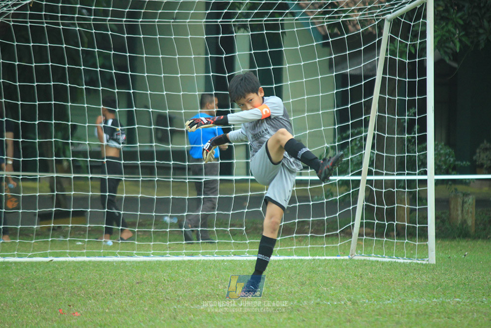 ijl u12 140925 indonesia muda utara vs brazillian soccer school serpong
