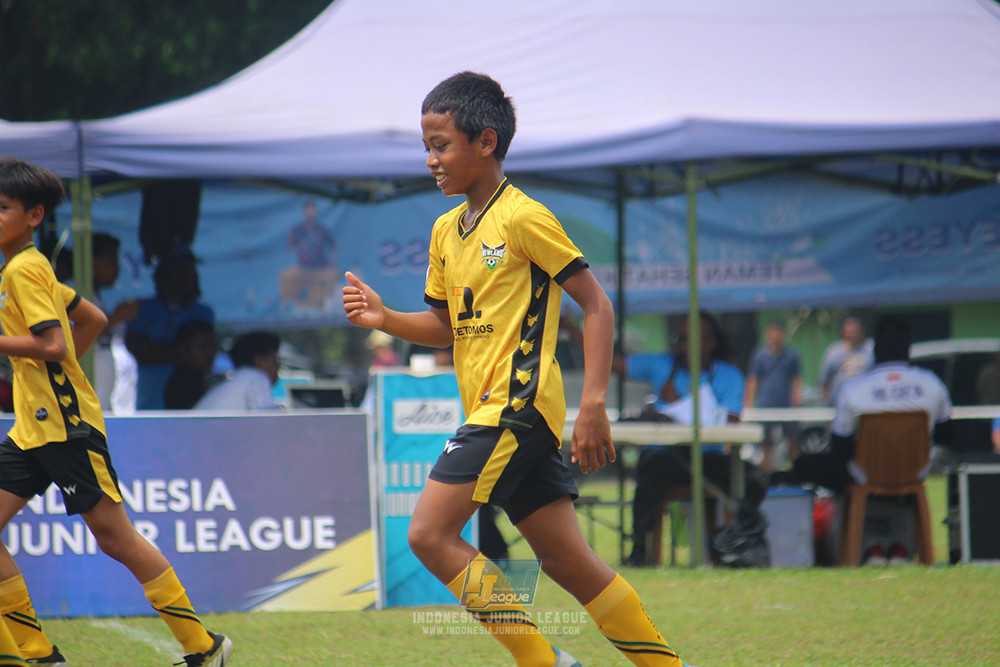 ijl u12 140925 newland fa vs binna banua fc blue