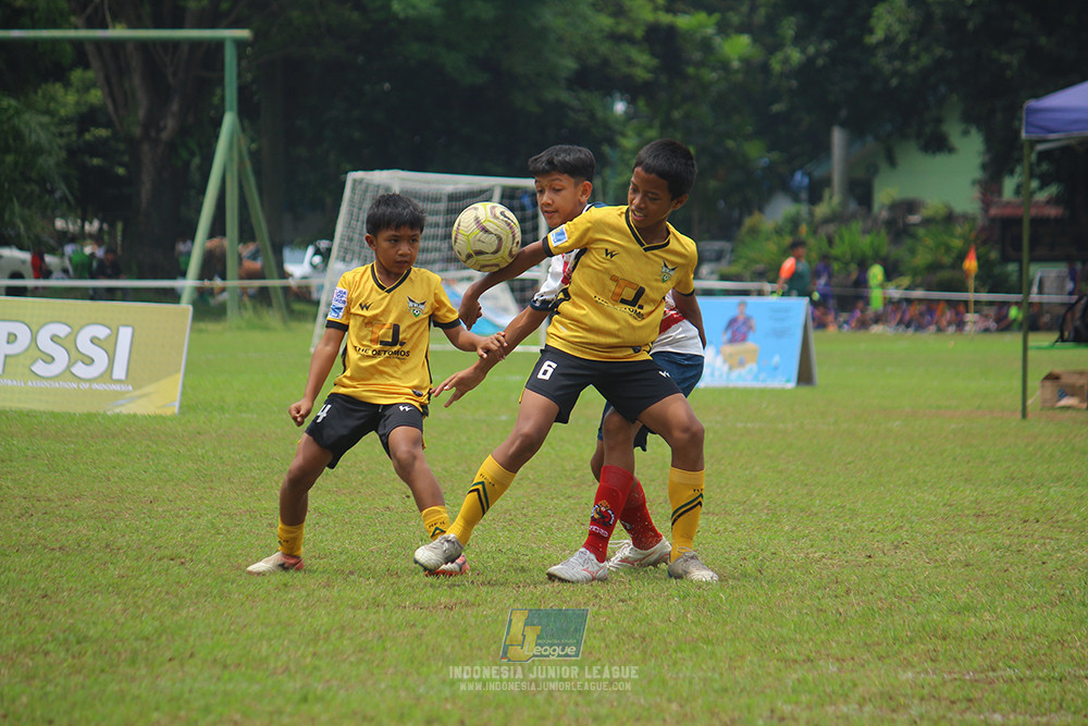 ijl u12 140925 newland fa vs binna banua fc blue