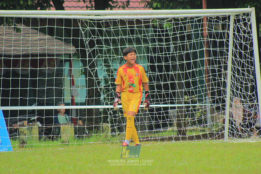 ijl u12 140925 nusantara 2004 vs binna banua fc red