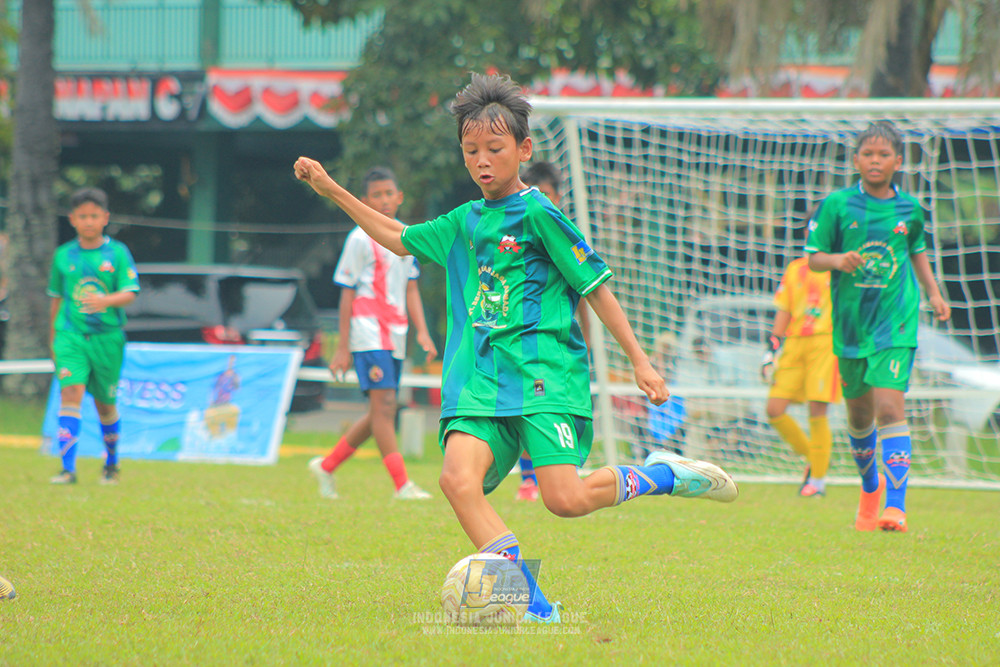 ijl u12 140925 nusantara 2004 vs binna banua fc red