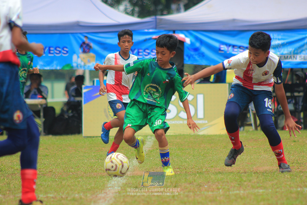 ijl u12 140925 nusantara 2004 vs binna banua fc red
