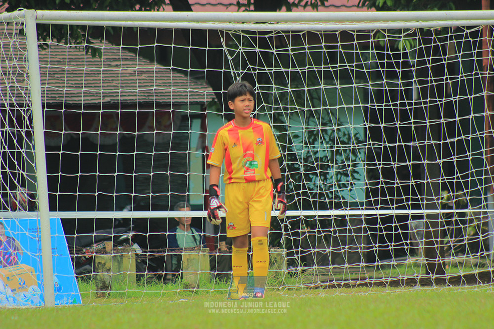 ijl u12 140925 nusantara 2004 vs binna banua fc red
