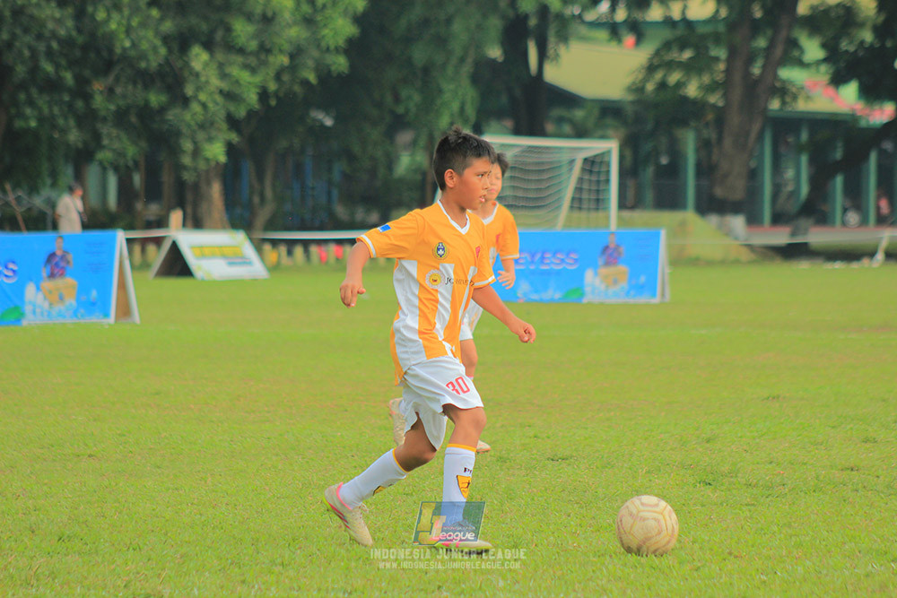 ijl u12 140925 plus football academy vs pulomas fc