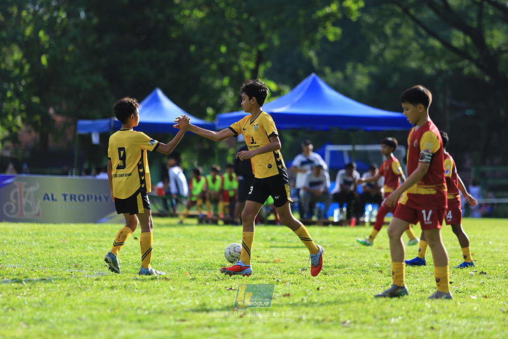 ijl u12 211225 semi final champ newland fa vs binna banua fc red