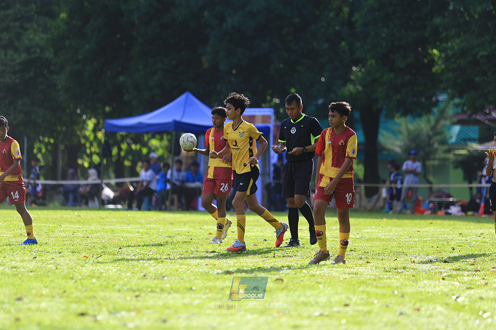 ijl u12 211225 semi final champ newland fa vs binna banua fc red