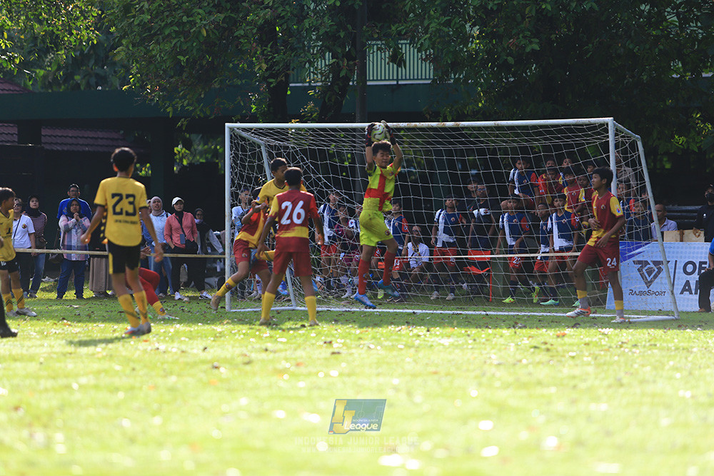 ijl u12 211225 semi final champ newland fa vs binna banua fc red