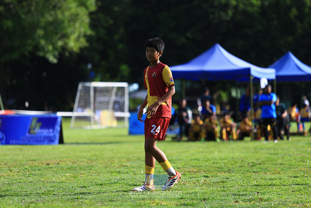 ijl u12 211225 semi final champ newland fa vs binna banua fc red
