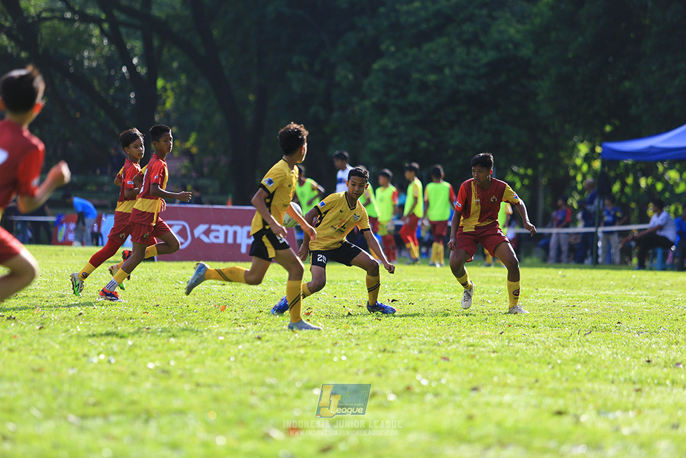 ijl u12 211225 semi final champ newland fa vs binna banua fc red