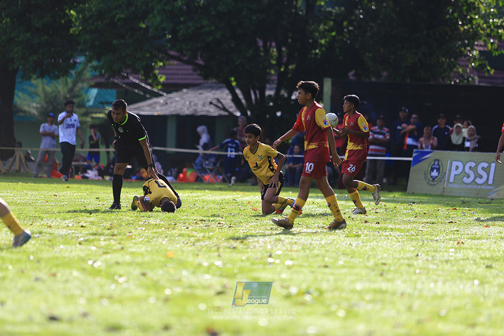 ijl u12 211225 semi final champ newland fa vs binna banua fc red