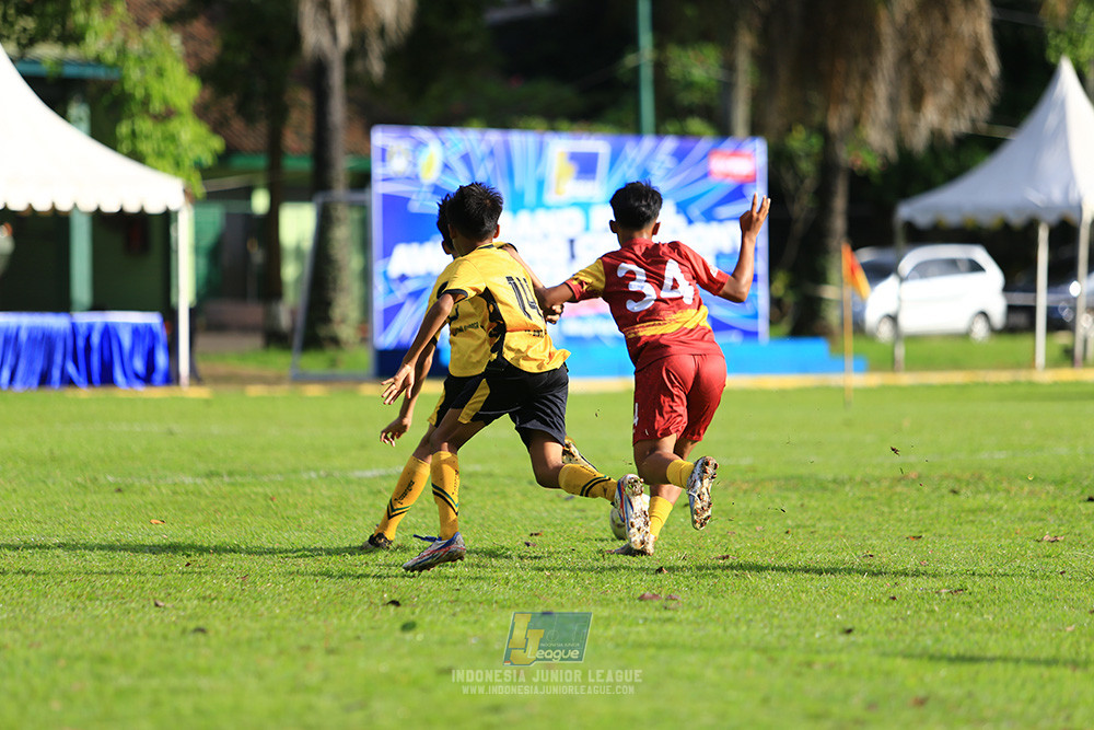 ijl u12 211225 semi final champ newland fa vs binna banua fc red