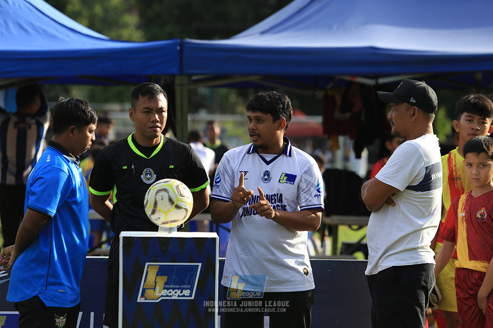 ijl u12 211225 semi final champ newland fa vs binna banua fc red