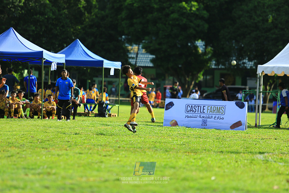 ijl u12 211225 semi final champ newland fa vs binna banua fc red