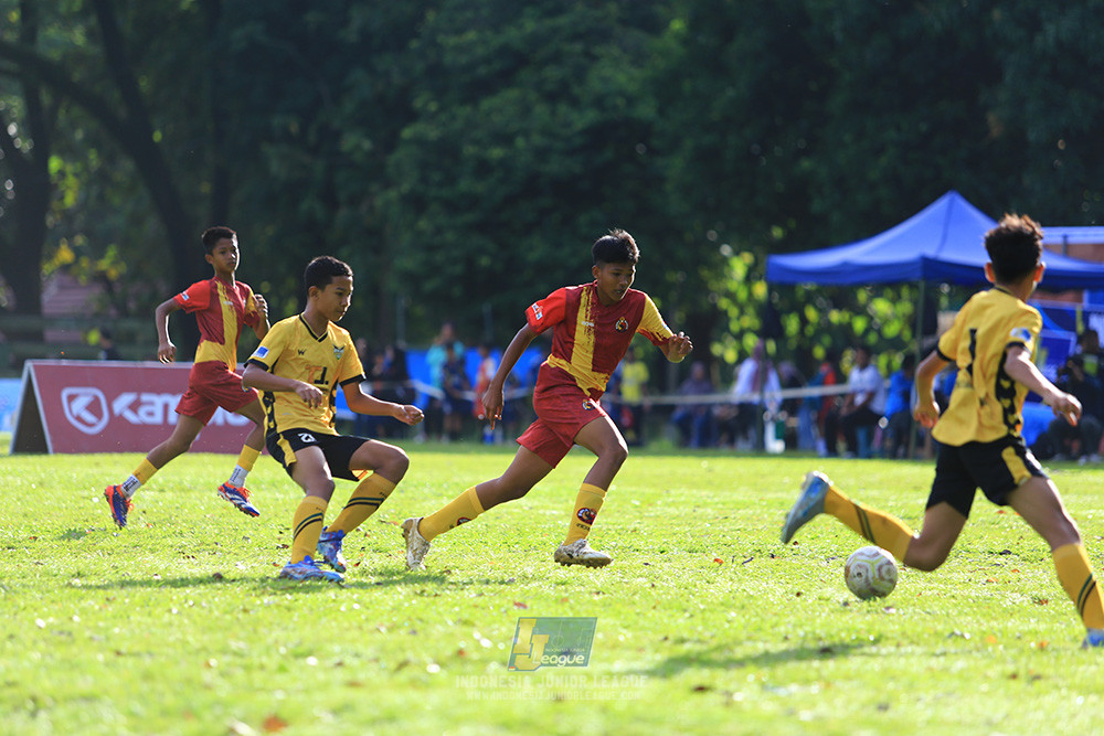 ijl u12 211225 semi final champ newland fa vs binna banua fc red