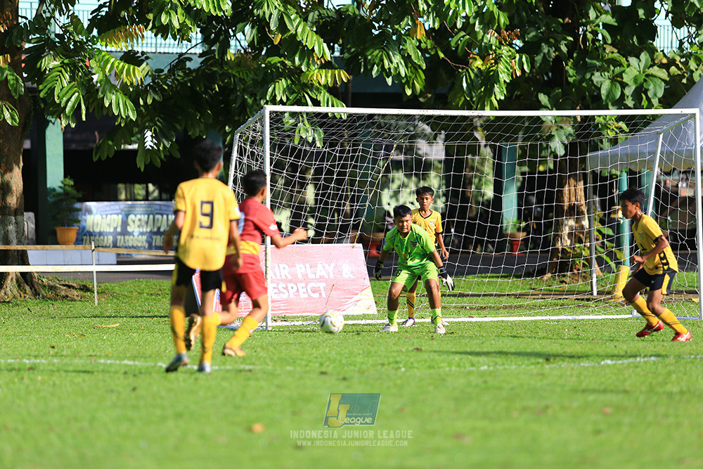 ijl u12 211225 semi final champ newland fa vs binna banua fc red