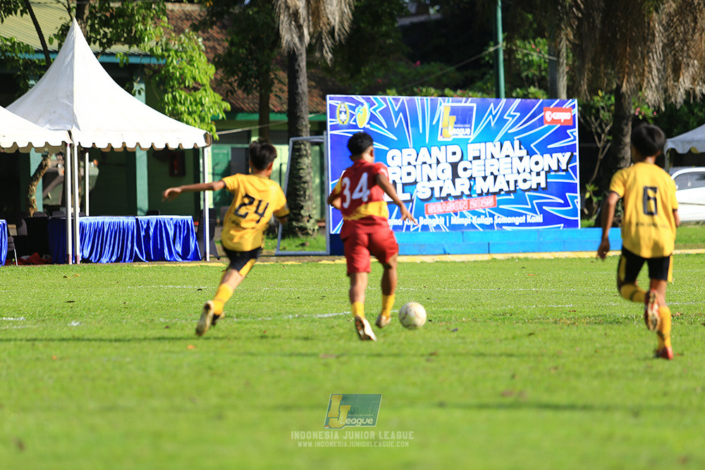 ijl u12 211225 semi final champ newland fa vs binna banua fc red