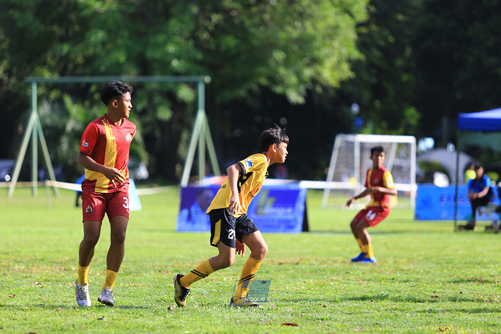 ijl u12 211225 semi final champ newland fa vs binna banua fc red