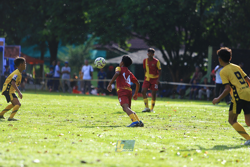 ijl u12 211225 semi final champ newland fa vs binna banua fc red