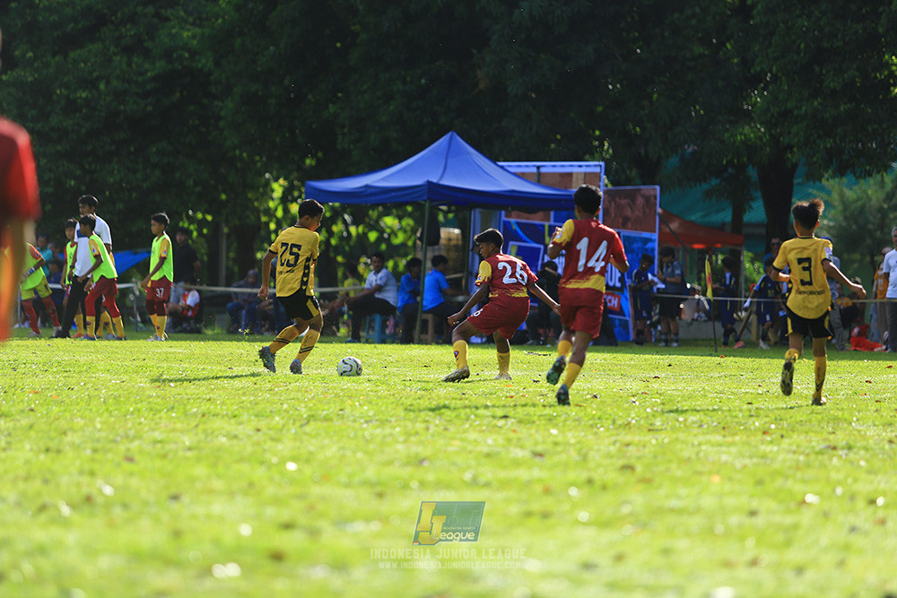 ijl u12 211225 semi final champ newland fa vs binna banua fc red