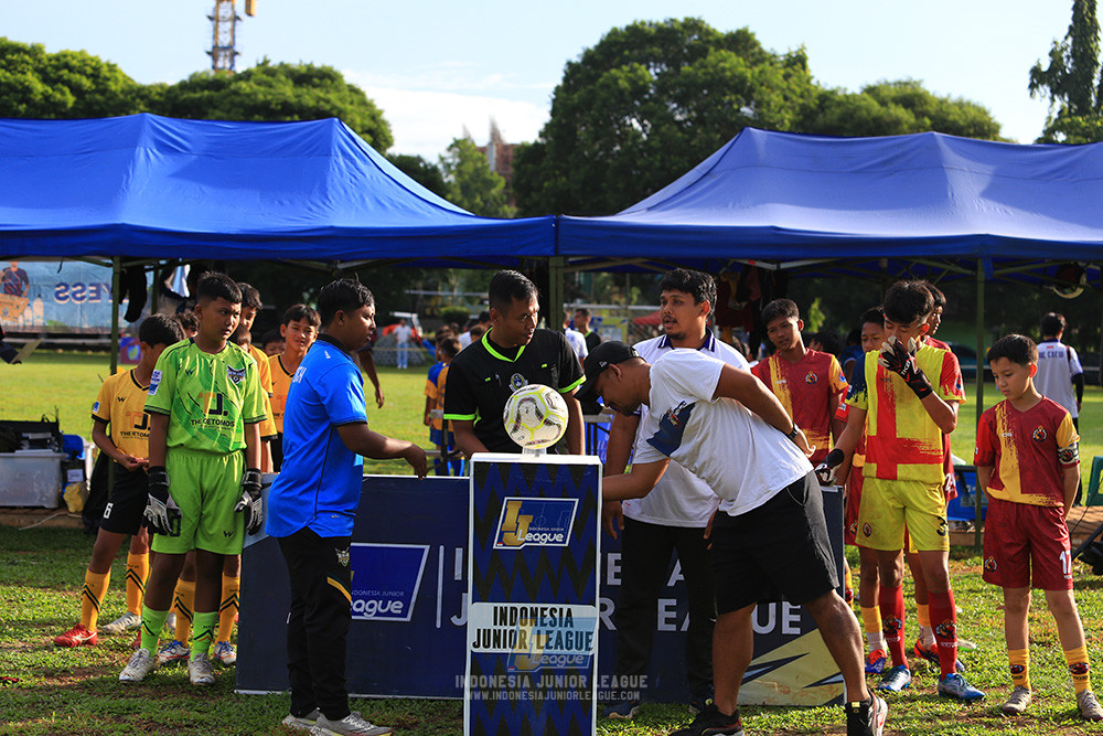 ijl u12 211225 semi final champ newland fa vs binna banua fc red