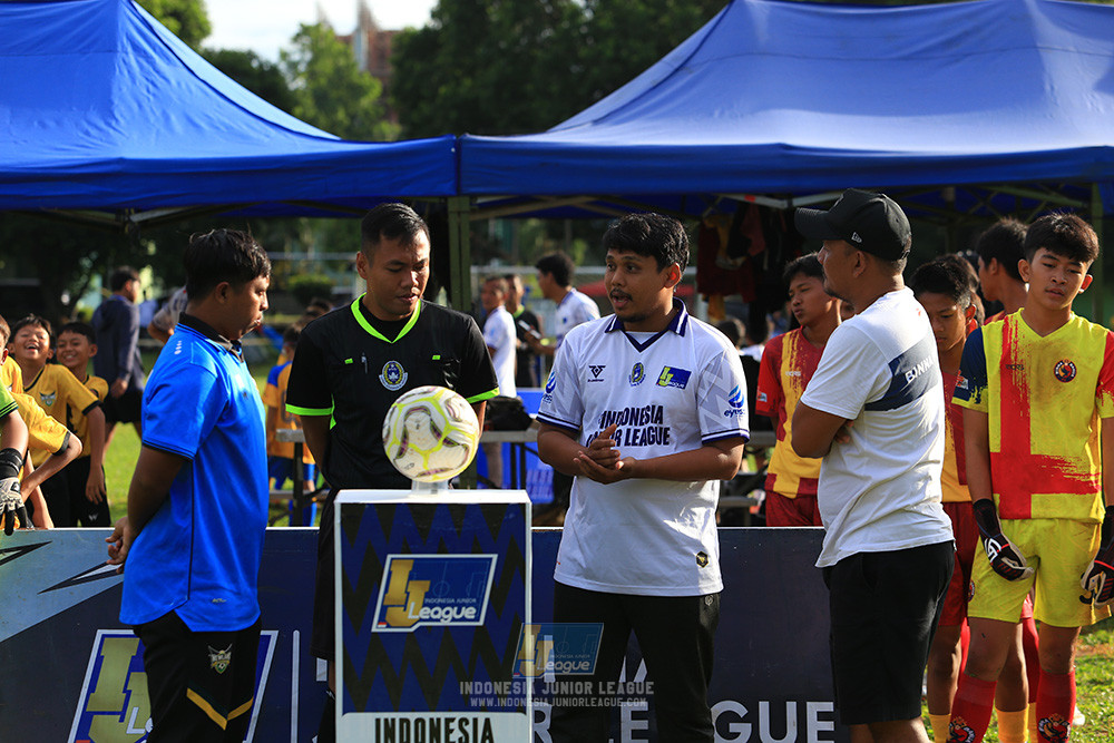 ijl u12 211225 semi final champ newland fa vs binna banua fc red
