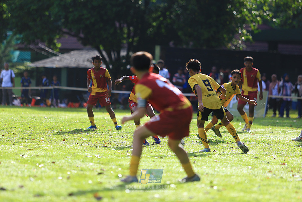 ijl u12 211225 semi final champ newland fa vs binna banua fc red