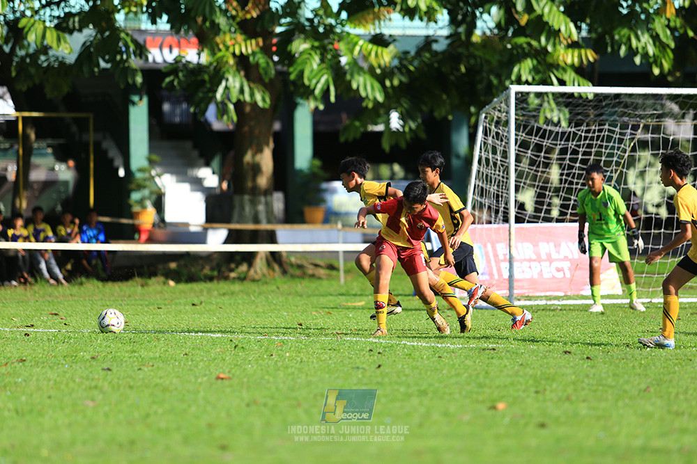 ijl u12 211225 semi final champ newland fa vs binna banua fc red