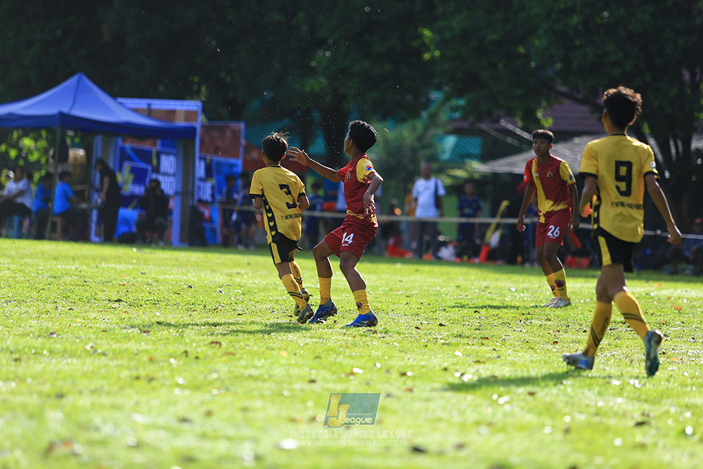 ijl u12 211225 semi final champ newland fa vs binna banua fc red