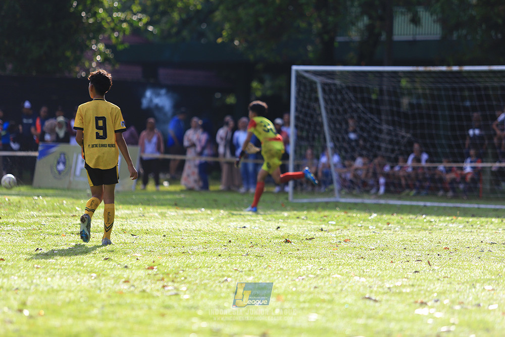 ijl u12 211225 semi final champ newland fa vs binna banua fc red