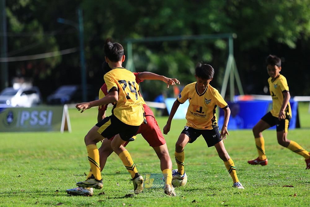 ijl u12 211225 semi final champ newland fa vs binna banua fc red