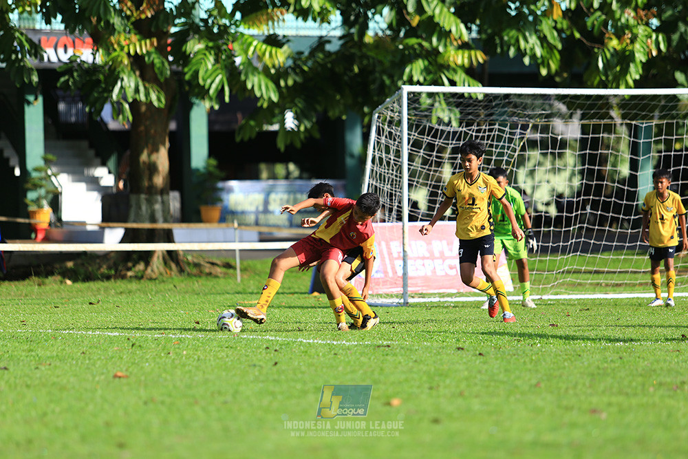 ijl u12 211225 semi final champ newland fa vs binna banua fc red