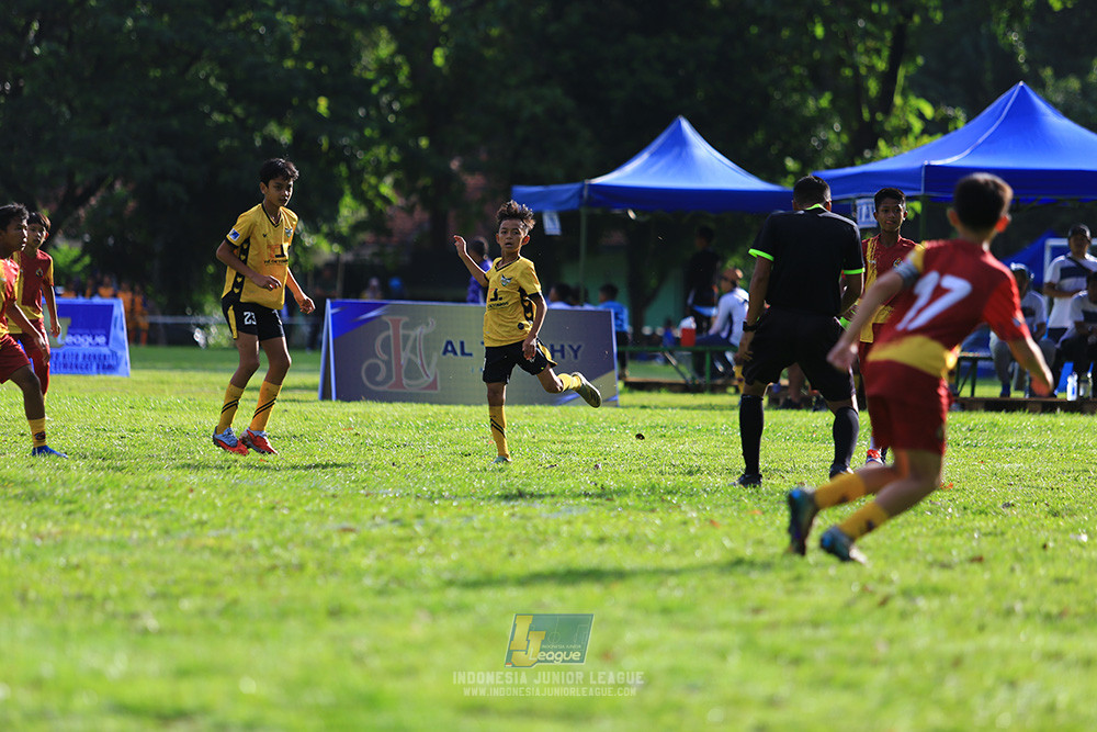 ijl u12 211225 semi final champ newland fa vs binna banua fc red