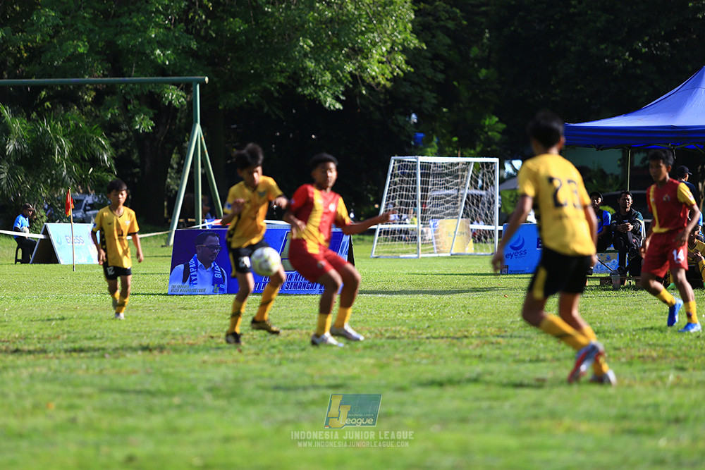 ijl u12 211225 semi final champ newland fa vs binna banua fc red